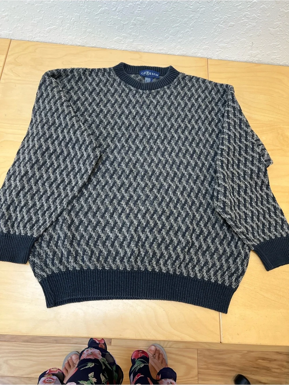 Black and Gray Patterned Crewneck Sweater